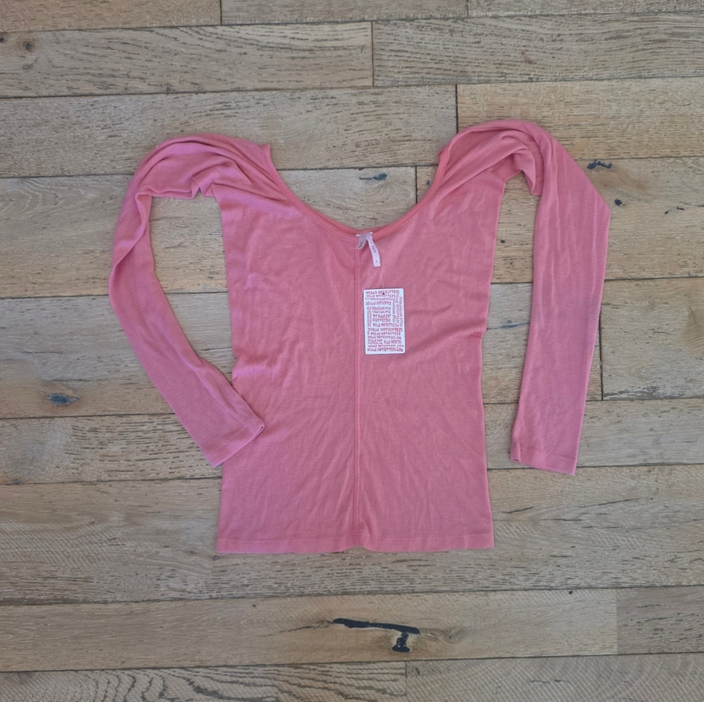 2000's Vintage Urban Outfitters Pink Long Sleeve knit balletcore basics USA Made